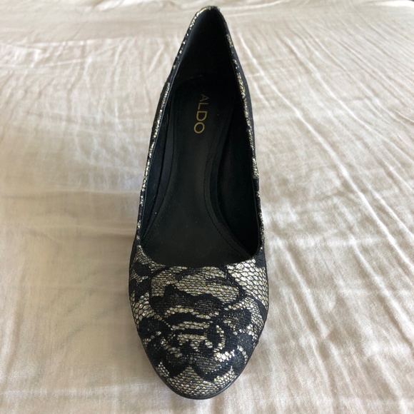 Aldo 3" Almond Toe Heels - Black Floral Lace with Gold & Silver - Size 10 - Picture 12 of 15